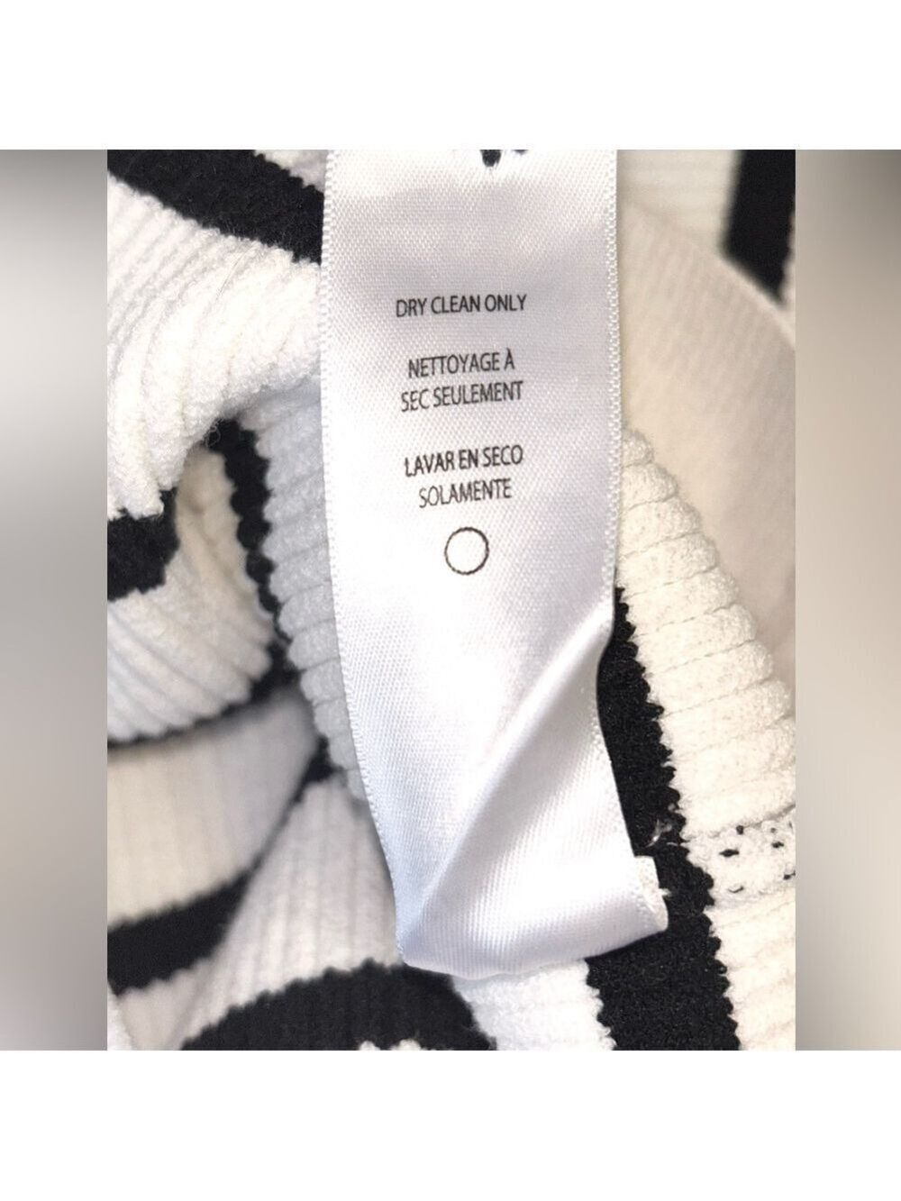 FRAME Relaxed Striped Rib-Knit Cardigan Black and White Stripes Size Small - Picture 13 of 13